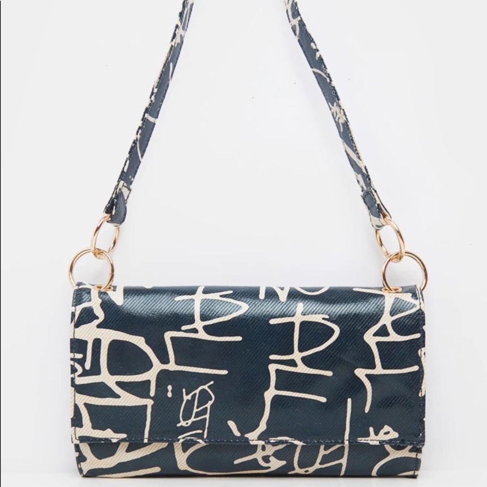 PrettyLittleThing Script Print Shoulder Bag/Purse